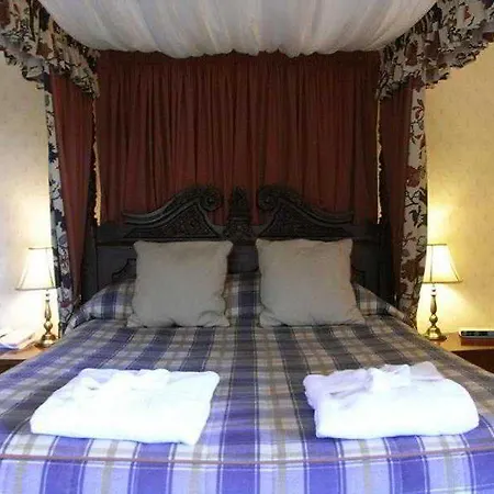Knoll Country house